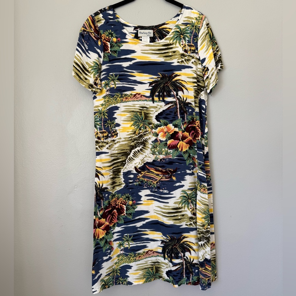 Authentic Vintage Bishop St. Hawaiian Dress Coastal Print